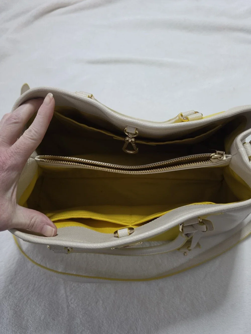 Coach Margot Carryall